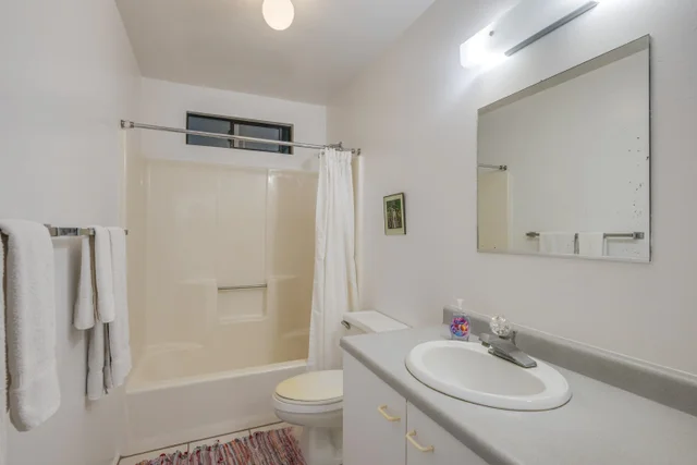 Listing Image for 1002 Kauhikoa Rd Unit 2 21 of 24