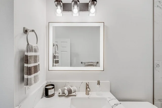 Listing Image for 130 Kuhuoi St 29 of 50