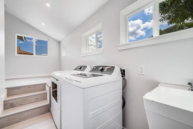 Listing Image for 130 Kuhuoi St 32 of 50