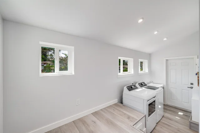 Listing Image for 130 Kuhuoi St 33 of 50
