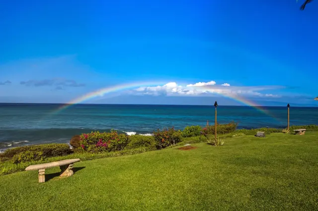 Listing Image for 3975 Lower Honoapiilani Rd 114 28 of 31