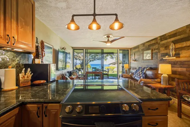 Listing Image for 3975 Lower Honoapiilani Rd 114 6 of 31