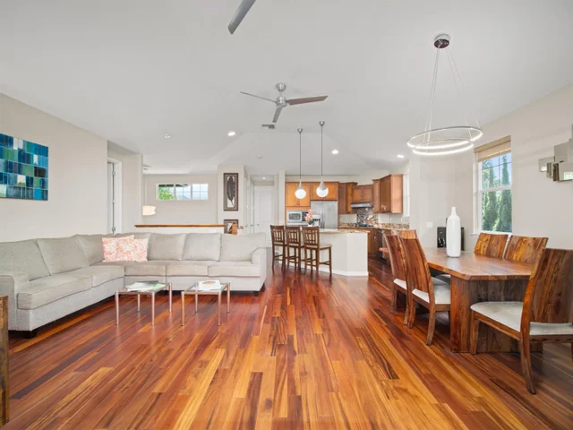 Listing Image for 94 Laukahi St 11 of 50