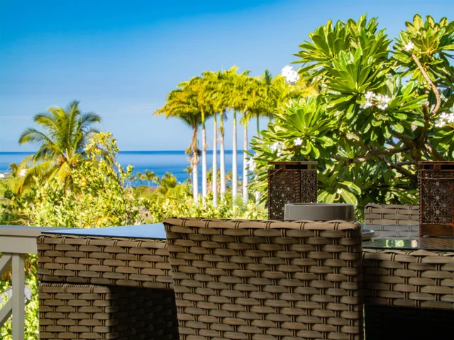 Listing Image for 94 Laukahi St 14 of 50