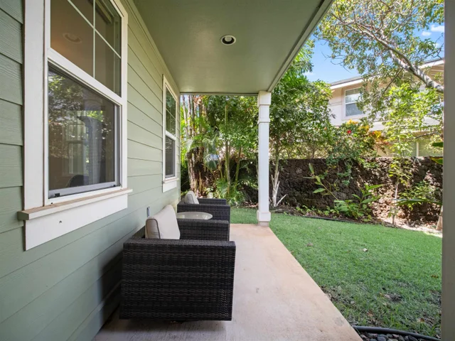 Listing Image for 94 Laukahi St 35 of 50