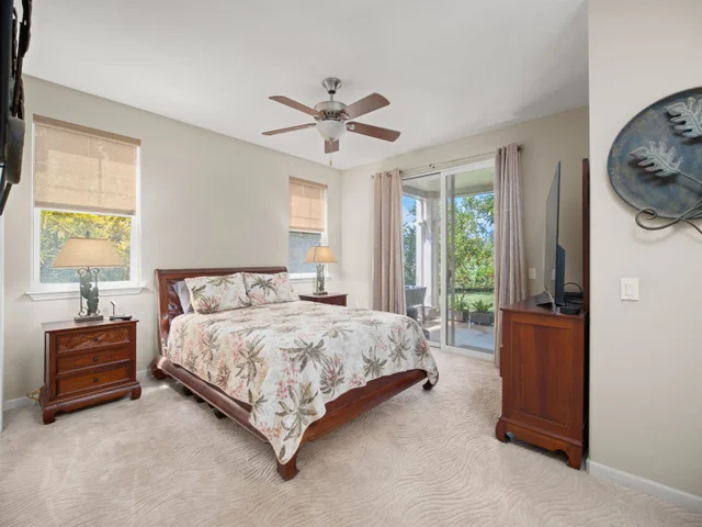 Listing Image for 94 Laukahi St 40 of 50