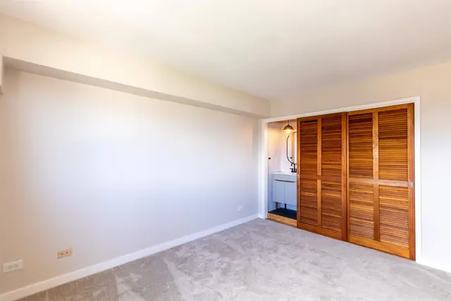Listing Image for 2158 Main St 707 18 of 27