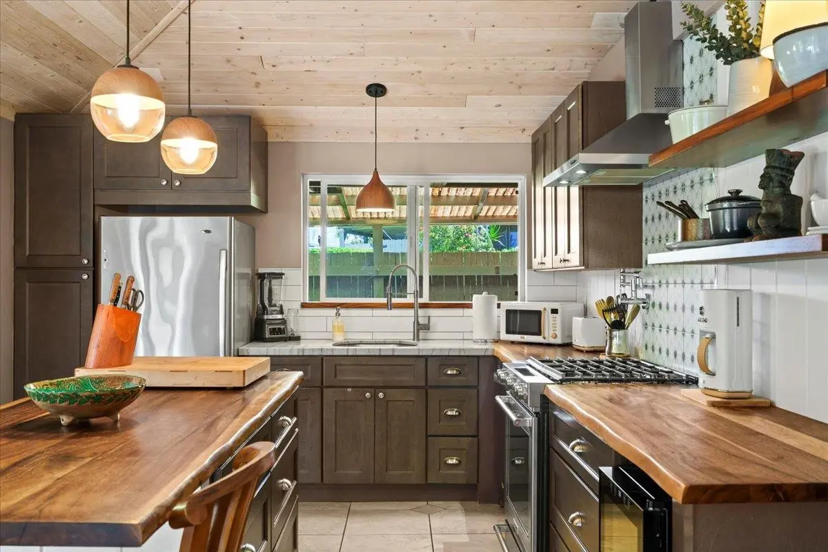 Photo of Listing #409362