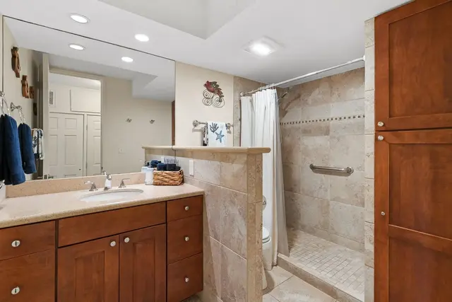 Listing Image for 475 Front St 522 13 of 30