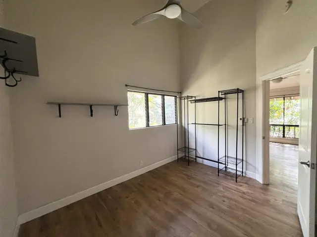 Listing Image for St 12 of 14