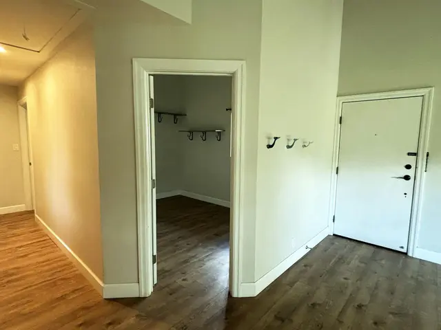 Listing Image for St 13 of 14