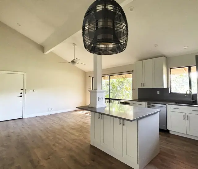 Listing Image for St 7 of 14