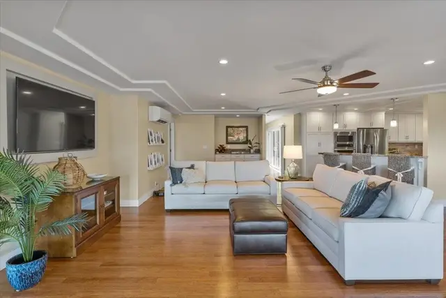 Listing Image for 131 Ponana St 12 of 37