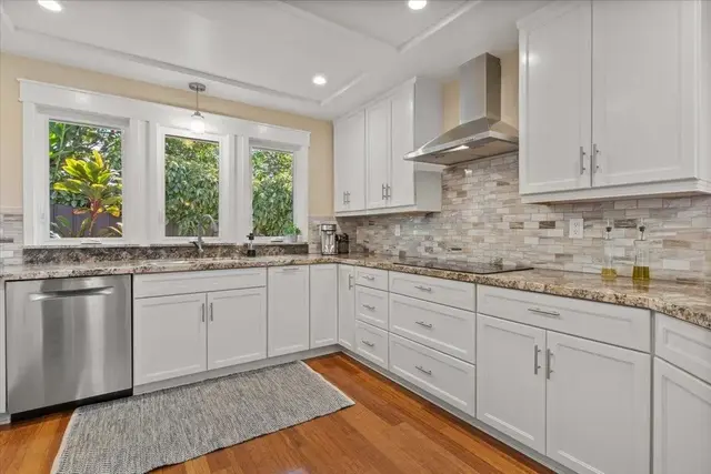 Listing Image for 131 Ponana St 18 of 37