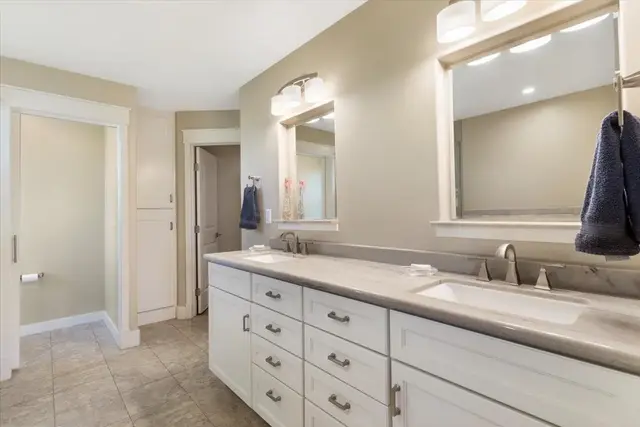 Listing Image for 131 Ponana St 22 of 37