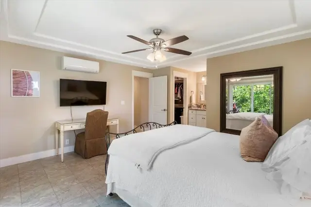 Listing Image for 131 Ponana St 25 of 37