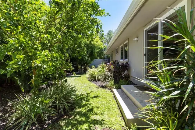 Listing Image for 131 Ponana St 37 of 37