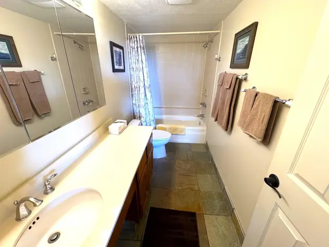 Listing Image for 50 Kepuhi Pl 110 9 of 22