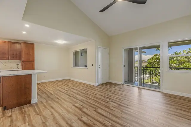 Listing Image for 32 Polohina Ln 18-7 8 of 42