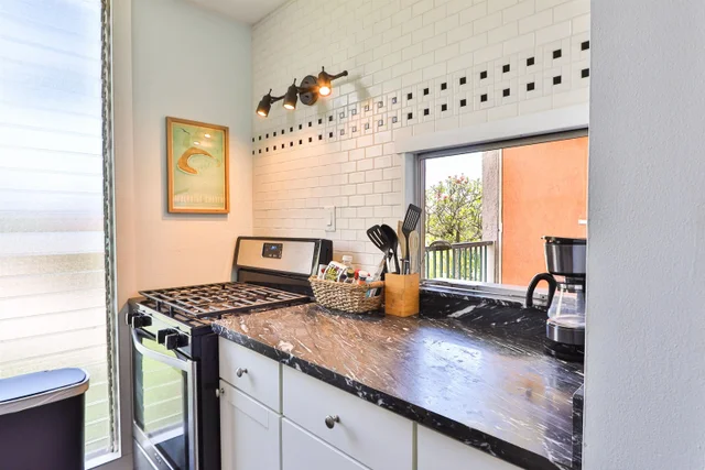 Listing Image for 35 Walaka St P202 13 of 45