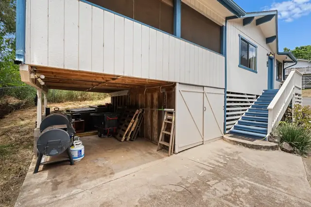 Listing Image for 50 Kulalani Dr 12 of 20