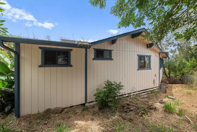 Listing Image for 50 Kulalani Dr 19 of 20