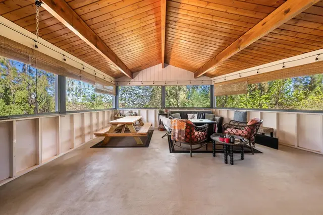 Listing Image for 50 Kulalani Dr 6 of 20