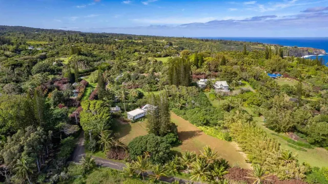 Listing Image for 210 Door Of Faith Rd 14 of 45