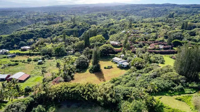 Listing Image for 210 Door Of Faith Rd 8 of 45