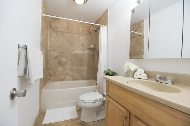 Listing Image for 2136 Konou Pl 206 10 of 19