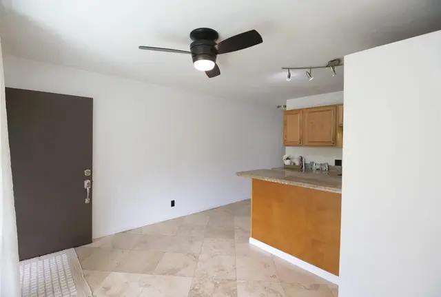Listing Image for 2136 Konou Pl 206 5 of 19