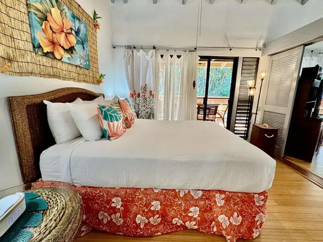 Listing Image for 50 Kepuhi Pl 201 8 of 26