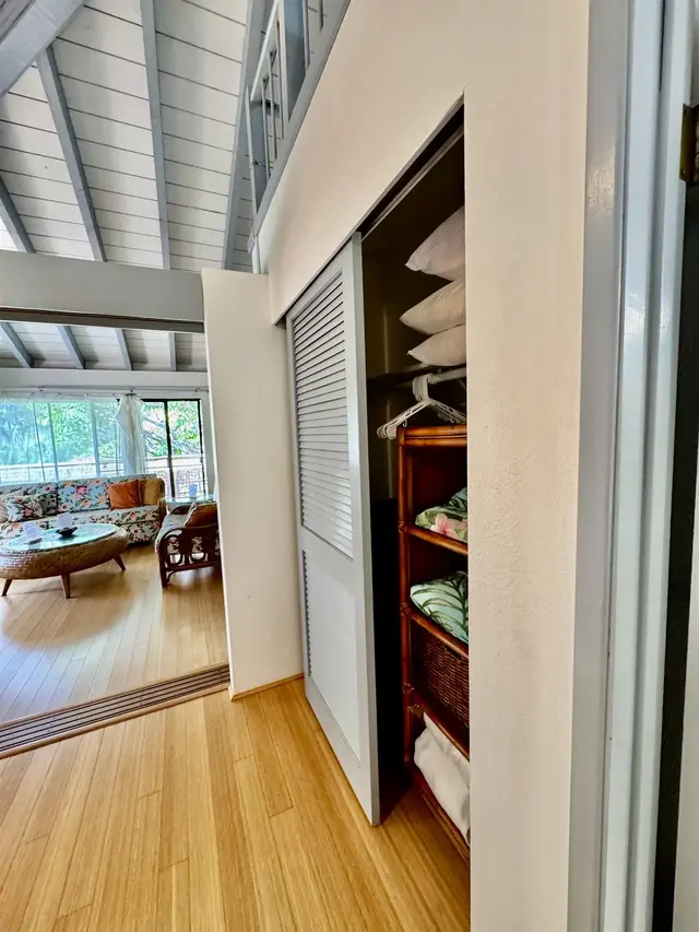 Listing Image for 50 Kepuhi Pl 201 9 of 26