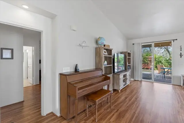 Listing Image for 67 Hoku Puhipaka St 5 of 22