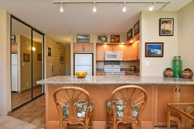 Listing Image for 3543 Lower Honoapiilani Rd B207 11 of 38