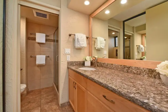 Listing Image for 3543 Lower Honoapiilani Rd B207 16 of 38