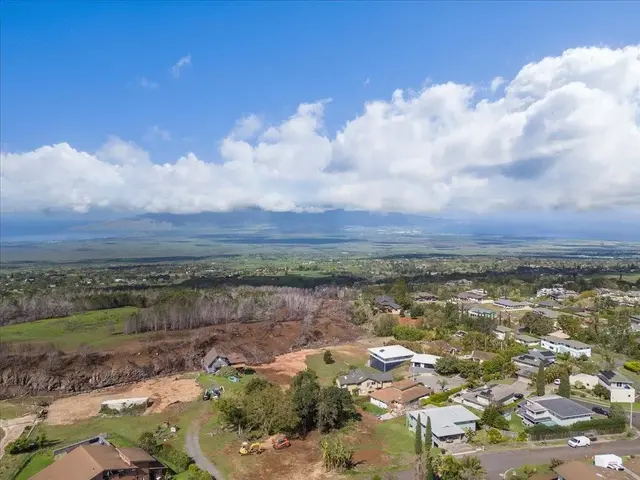 Listing Image for 0 Kulalani Dr 15 of 29
