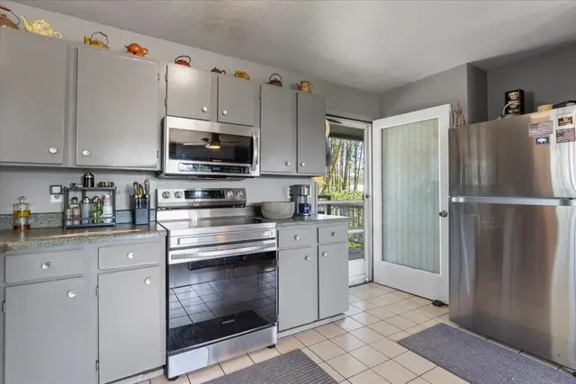 Listing Image for 155 Auhana Rd Unit I 10 of 23