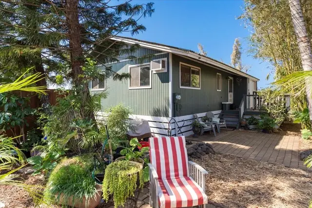 Listing Image for 155 Auhana Rd Unit I 3 of 23