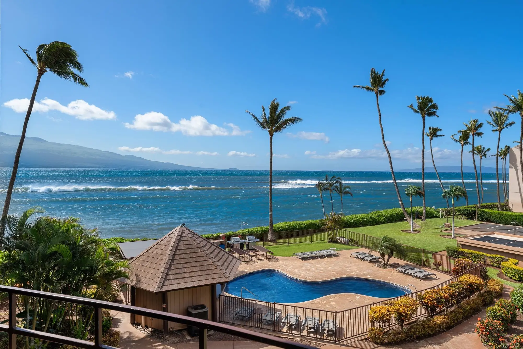 150 Hauoli St 303, Maalaea