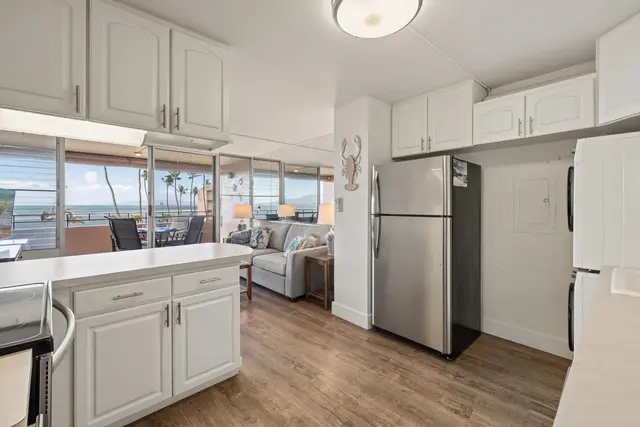 Listing Image for 150 Hauoli St 303 8 of 32