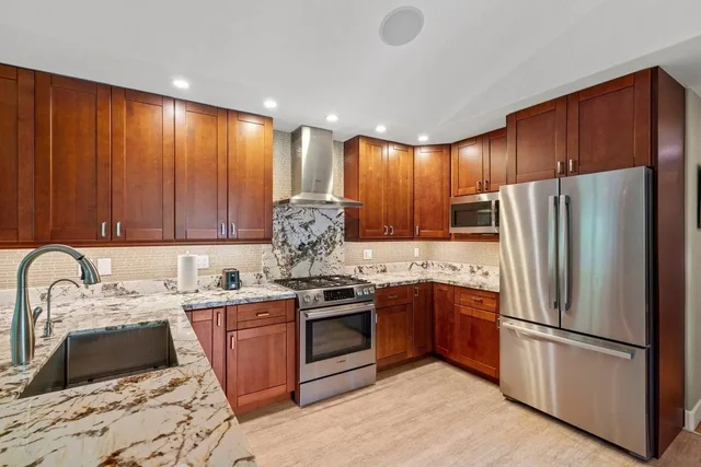 Listing Image for 31 Waikalani Hema Pl 4 of 26