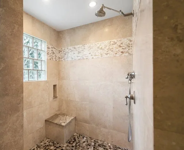 Listing Image for 31 Waikalani Hema Pl 8 of 26