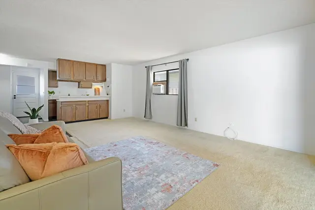 Listing Image for 709 Kaulu Pl 12 of 32