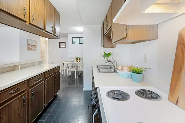 Listing Image for 709 Kaulu Pl 16 of 32