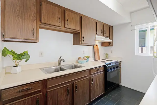 Listing Image for 709 Kaulu Pl 7 of 32
