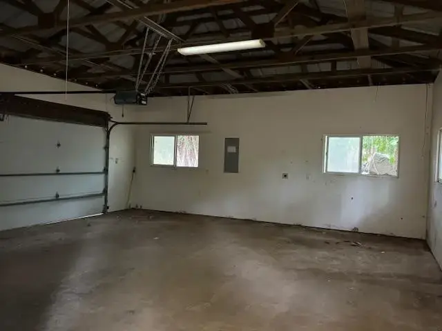 Listing Image for 8579 Kamehameha V Hwy 18 of 24