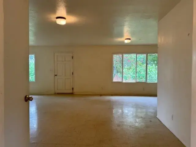 Listing Image for 8579 Kamehameha V Hwy 6 of 24