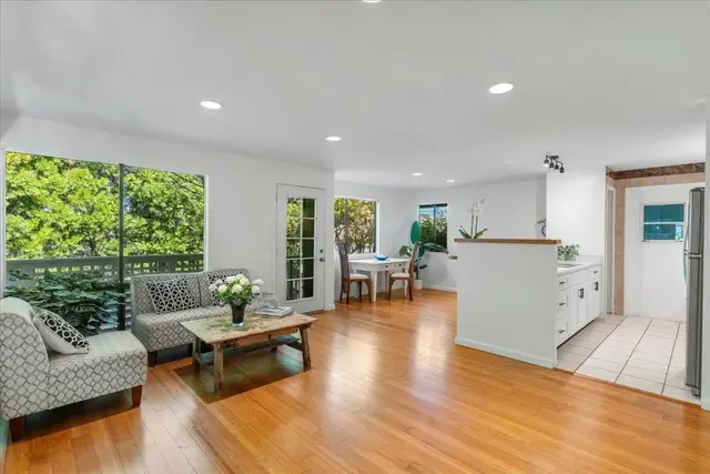 Listing Image for 760 Kekona Pl 8 of 42