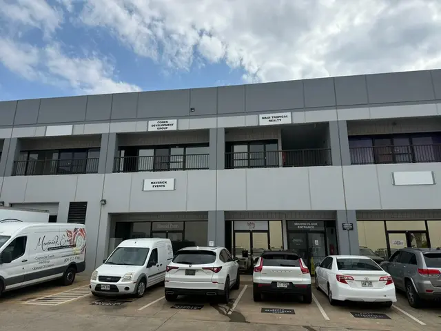Listing Image for 375 Huku Lii Pl 1 of 2